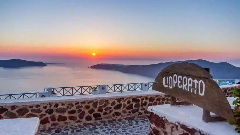 Ilioperato Traditional Apartments