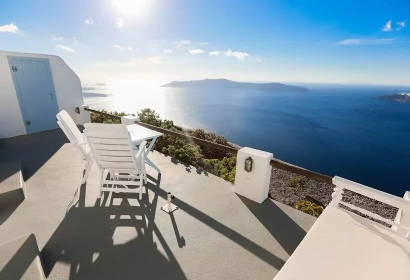 Ilioperato Traditional Apartments