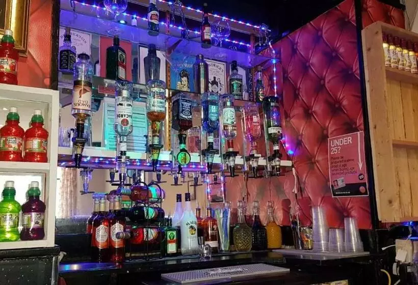 بنسيون The Westbourne House