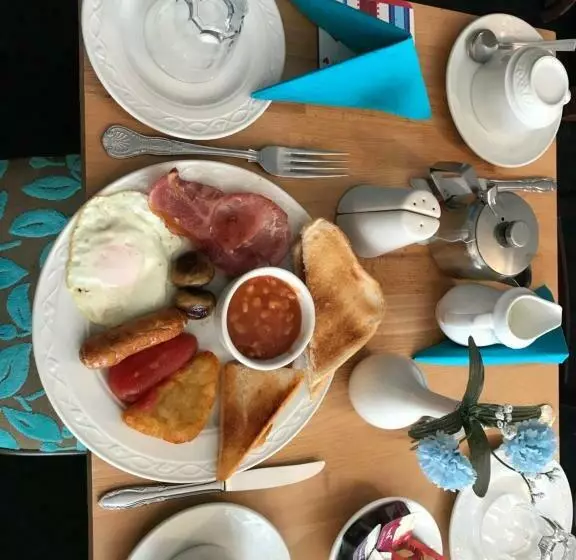 بنسيون The Westbourne House