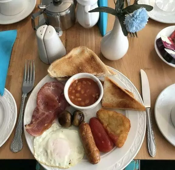 بنسيون The Westbourne House