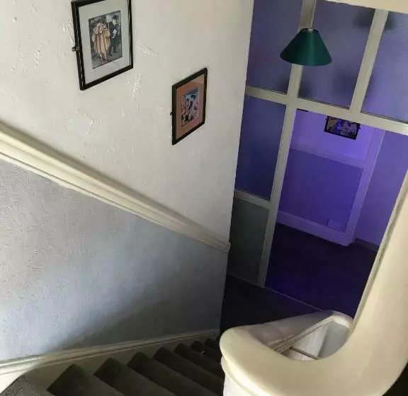 بنسيون The Westbourne House