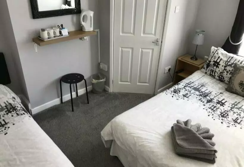 بنسيون The Westbourne House