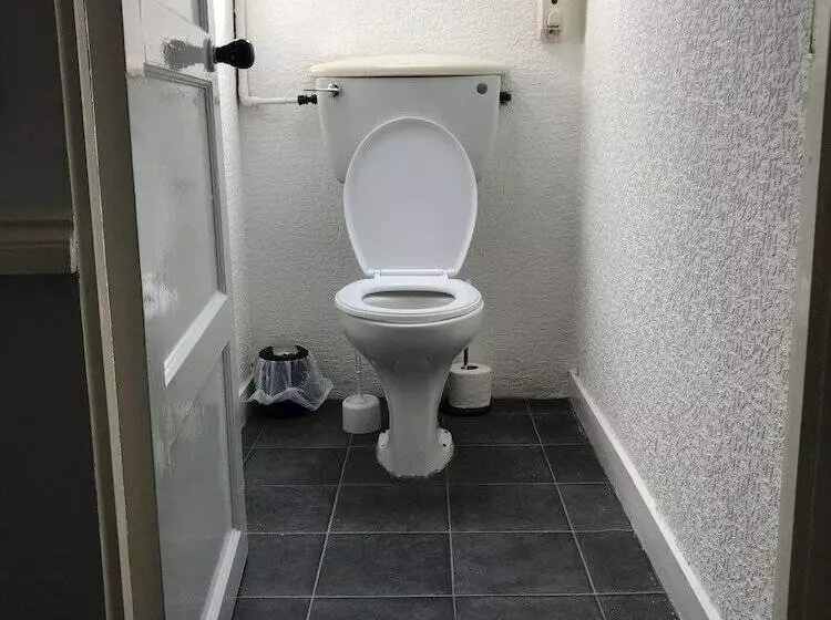 بنسيون The Westbourne House