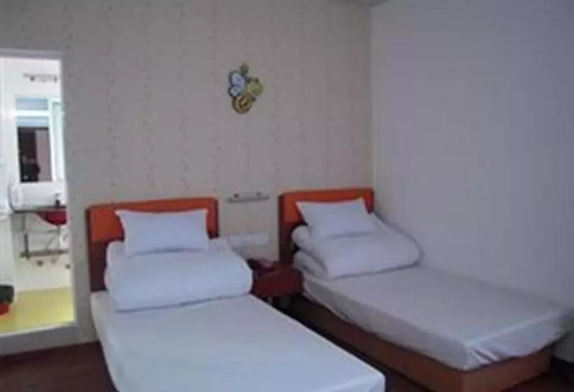 Shantou Jun Yue Business Hotel Tongyi Road Branch