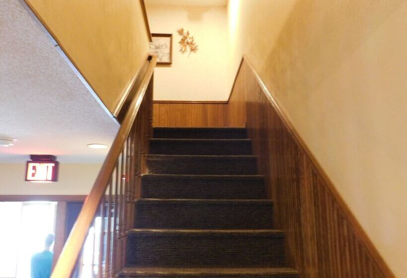 酒店 Amerivu Inn And Suites