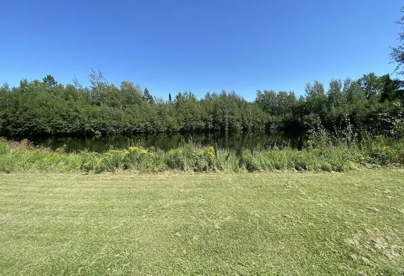 ホテル Amerivu Inn And Suites