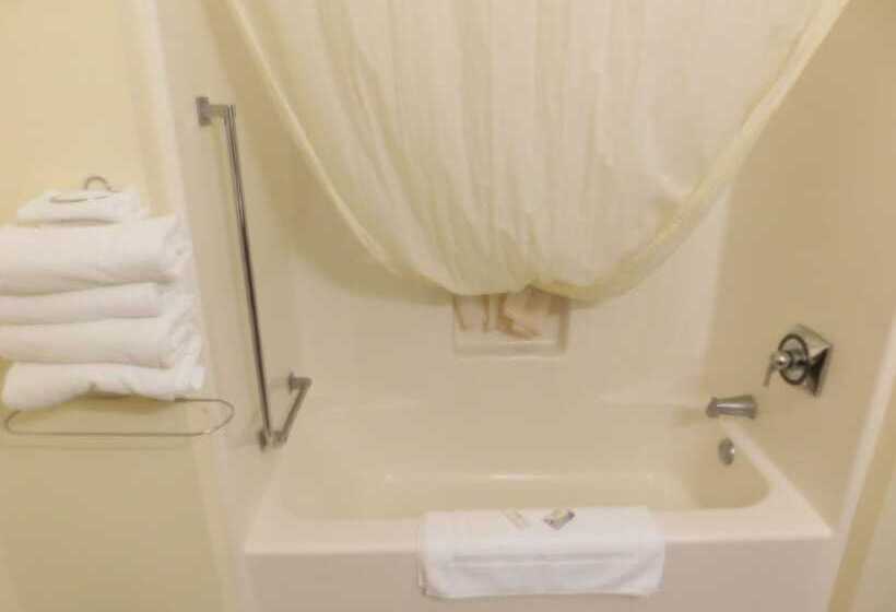 酒店 Amerivu Inn And Suites