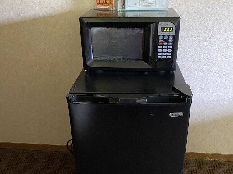 酒店 Amerivu Inn And Suites