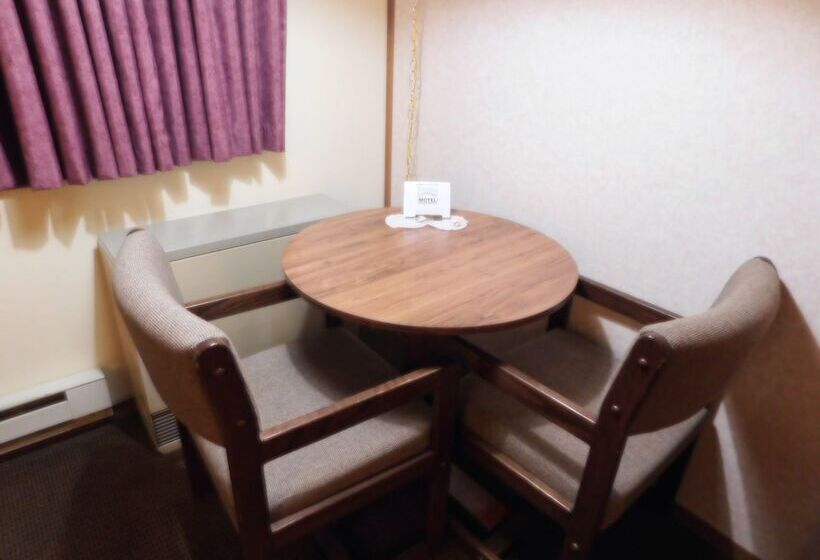 酒店 Amerivu Inn And Suites