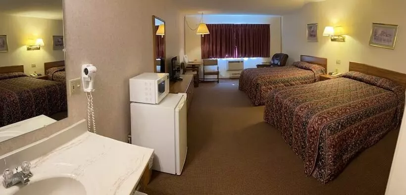 ホテル Amerivu Inn And Suites