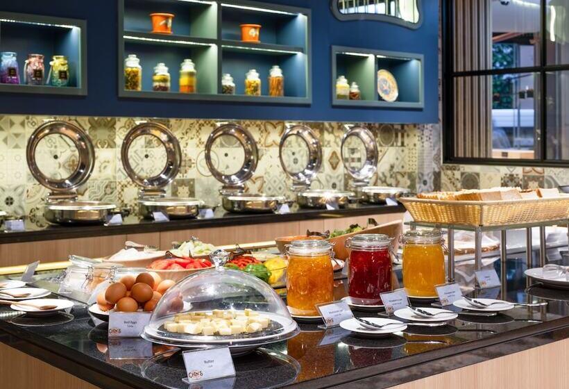 هتل Glow Mira Karon Beach