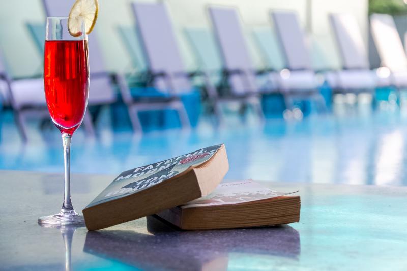 هتل Glow Mira Karon Beach