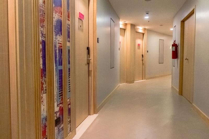 هتل Glow Mira Karon Beach