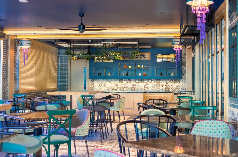 هتل Glow Mira Karon Beach