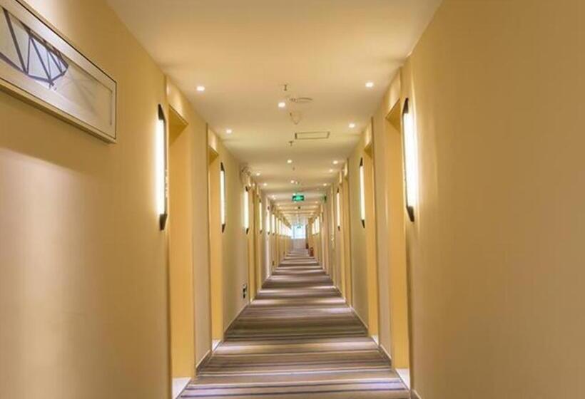 ホテル City Comfort Inn Nanning Chaoyang Square Theater Metro Station