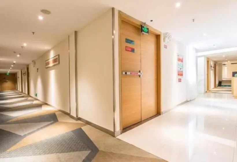 ホテル City Comfort Inn Nanning Jianzheng Road Food Street
