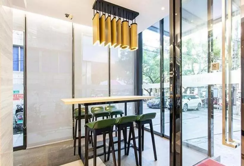 ホテル City Comfort Inn Nanning Jianzheng Road Food Street
