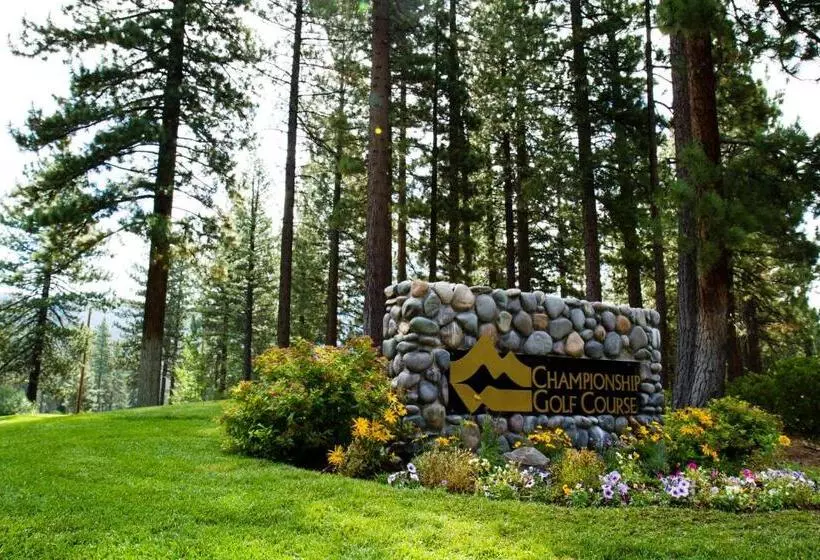 ホテル Cedars West