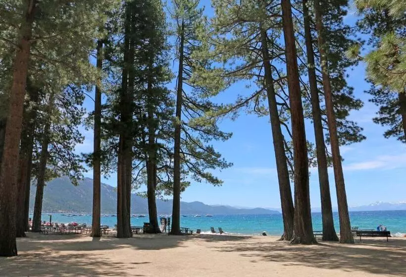 ホテル Cedars West