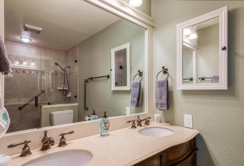 فندق Cedars West