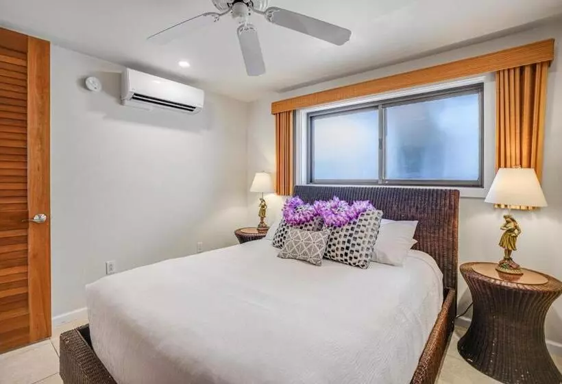 Hotelli Kuhio Shores 410