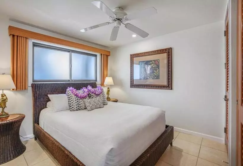 Hotelli Kuhio Shores 410