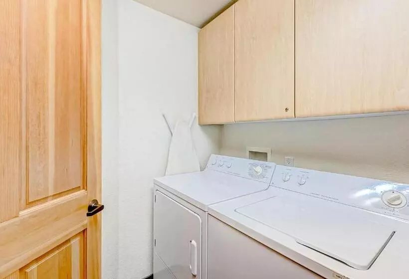 هتل Ski In Ski Out Squaw Valley Lodge Slopeside Townhome
