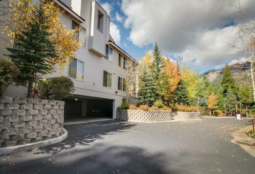 هتل Ski In Ski Out Squaw Valley Lodge Slopeside Townhome
