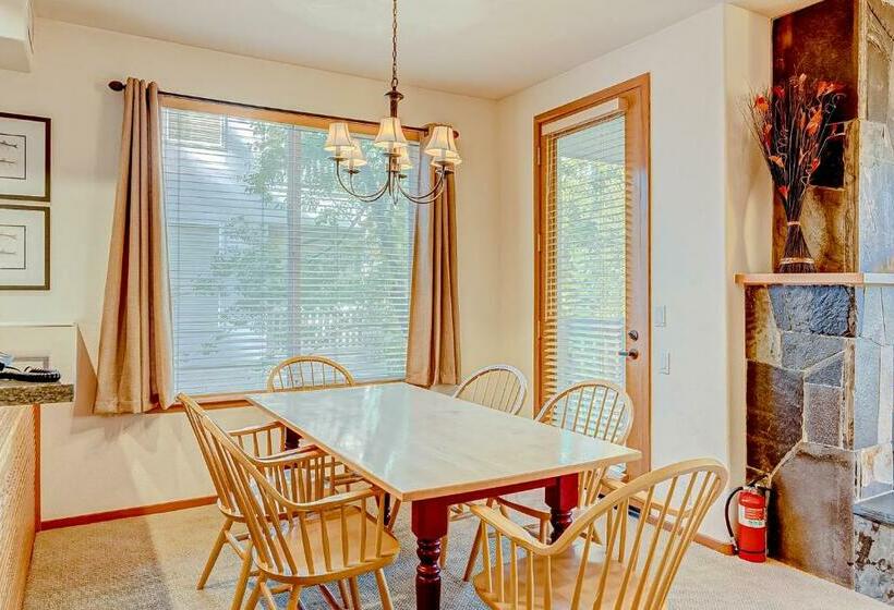 هتل Ski In Ski Out Squaw Valley Lodge Slopeside Townhome