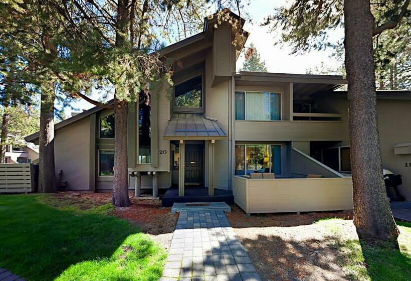 فندق 12 Tennis Village