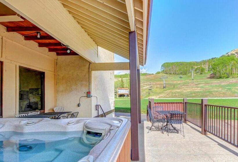 هتل Slopeside Paradise At Axtel