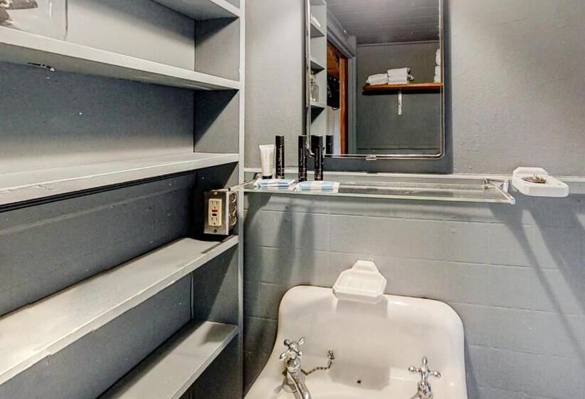 هتل Sprucewold Beach House