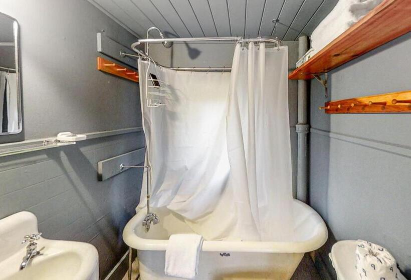 هتل Sprucewold Beach House