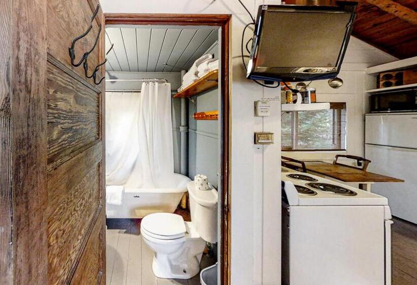 هتل Sprucewold Beach House