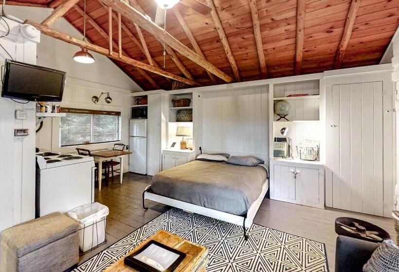 هتل Sprucewold Beach House