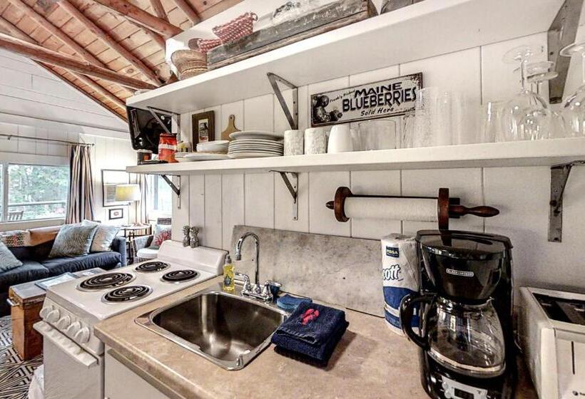 هتل Sprucewold Beach House