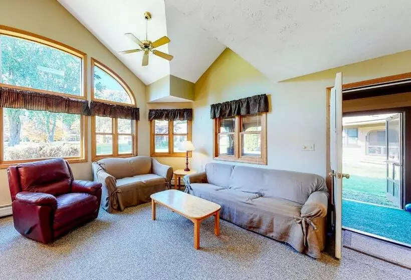 ホテル Mountain & Golf Retreat