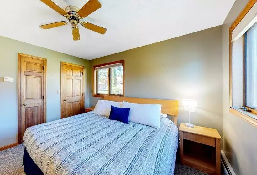 ホテル Mountain & Golf Retreat