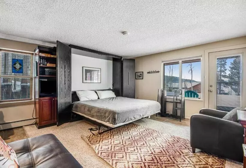 Hotelli Stover S Outpost