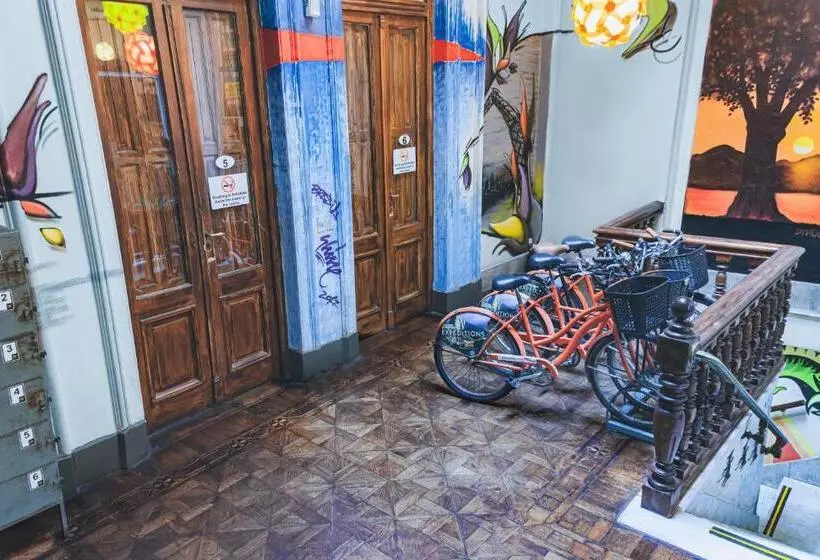 هاستل Art Factory San Telmo