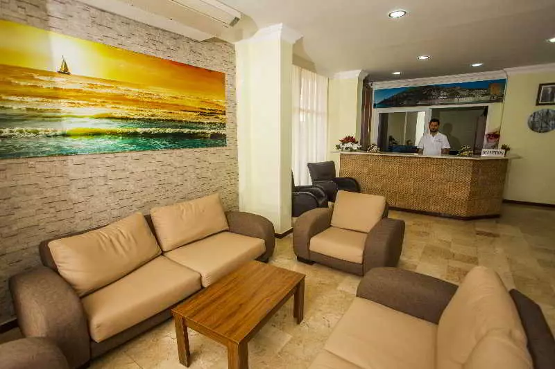 Boreas Suite Apart