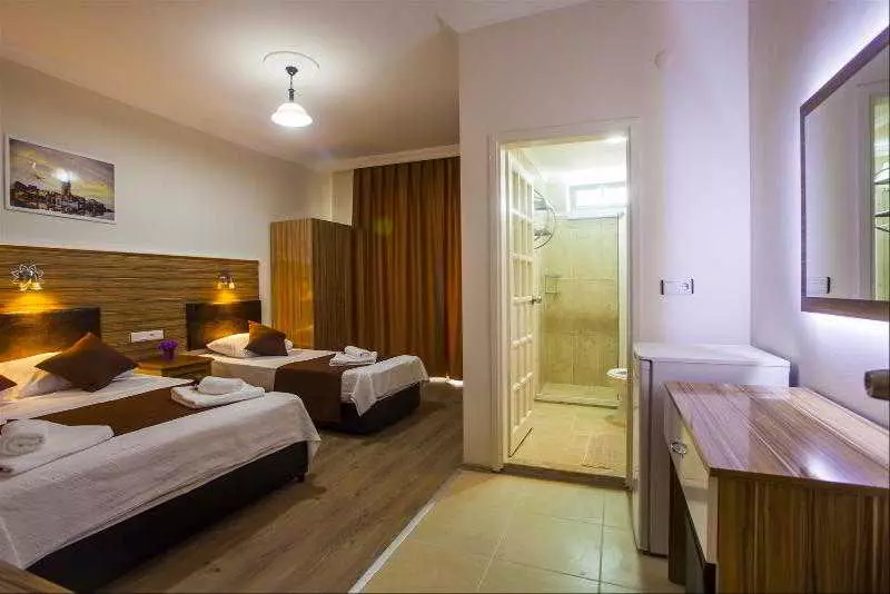 Boreas Suite Apart