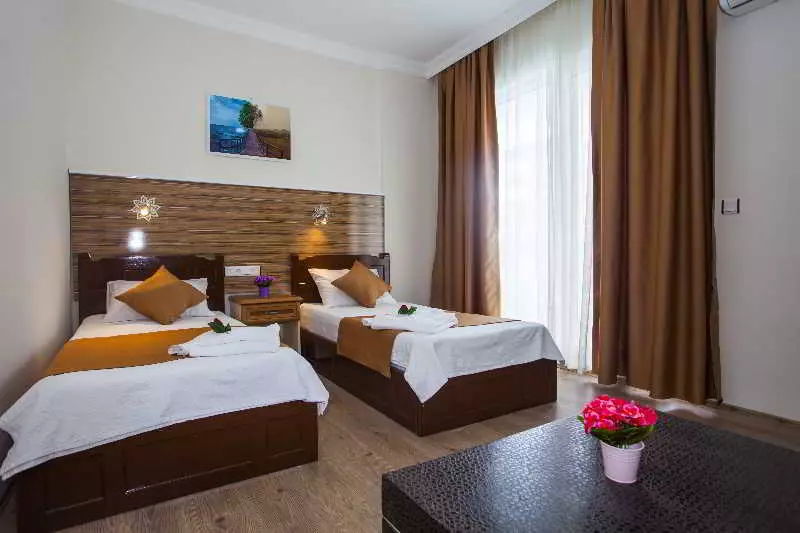 Boreas Suite Apart