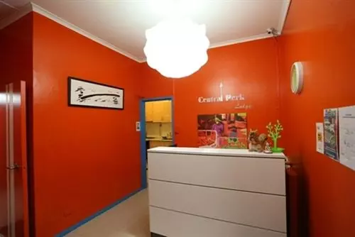 هتل Central Perk Lodge