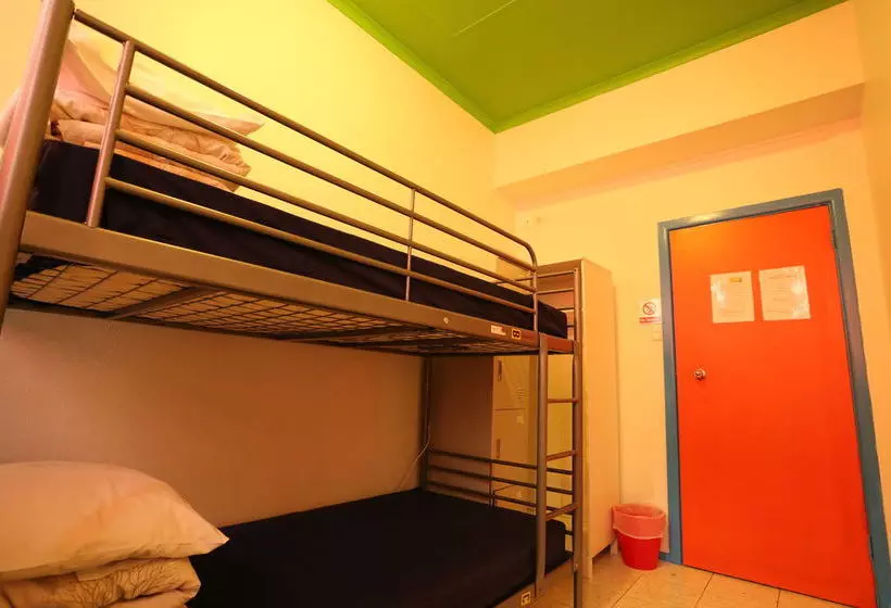 هتل Central Perk Lodge