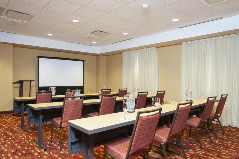 酒店 Courtyard Peoria Downtown