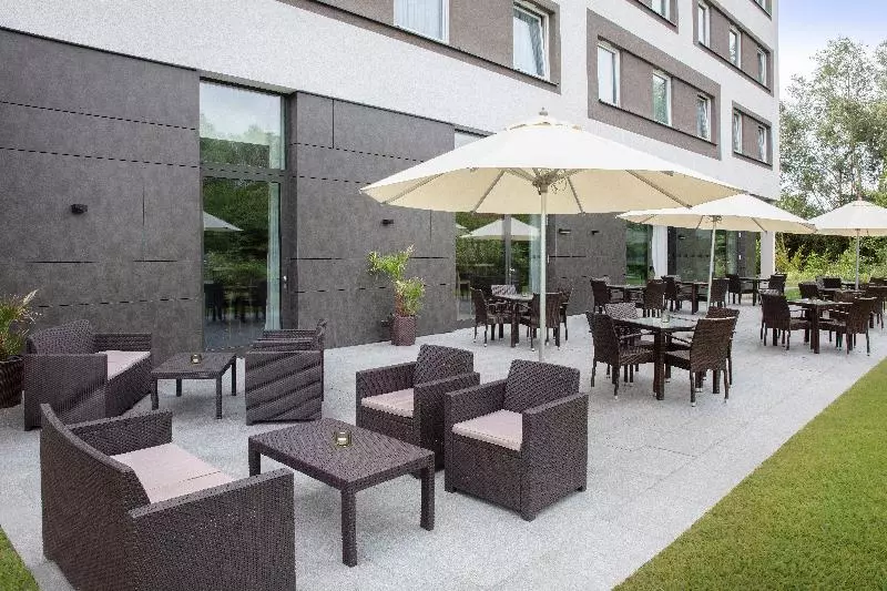 هتل Holiday Inn Express Friedrichshafen, An Ihg