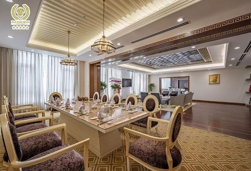 هتل Tan Son Nhat Saigon