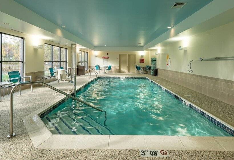 בית מלון כפרי Towneplace Suites By Marriott Bangor